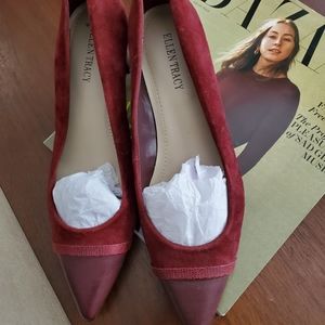 Ellen Tracy low heel suede shoe